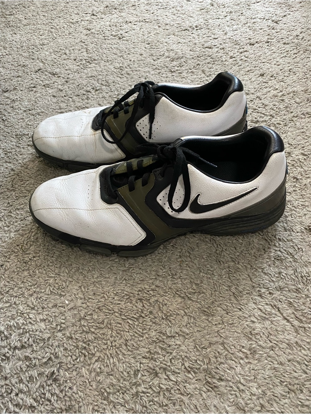 Nike Men’s White, Brown & Black Athletic Shoes